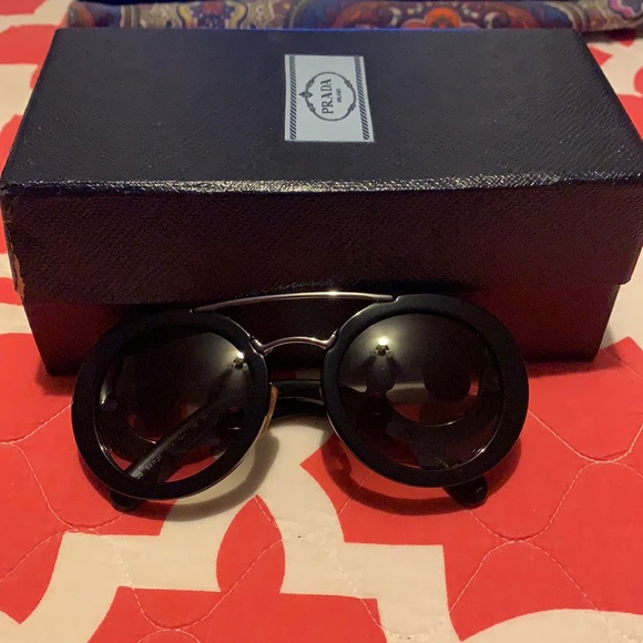 Like brand new Prada Glasses (Authentic) - Picture 1 of 4